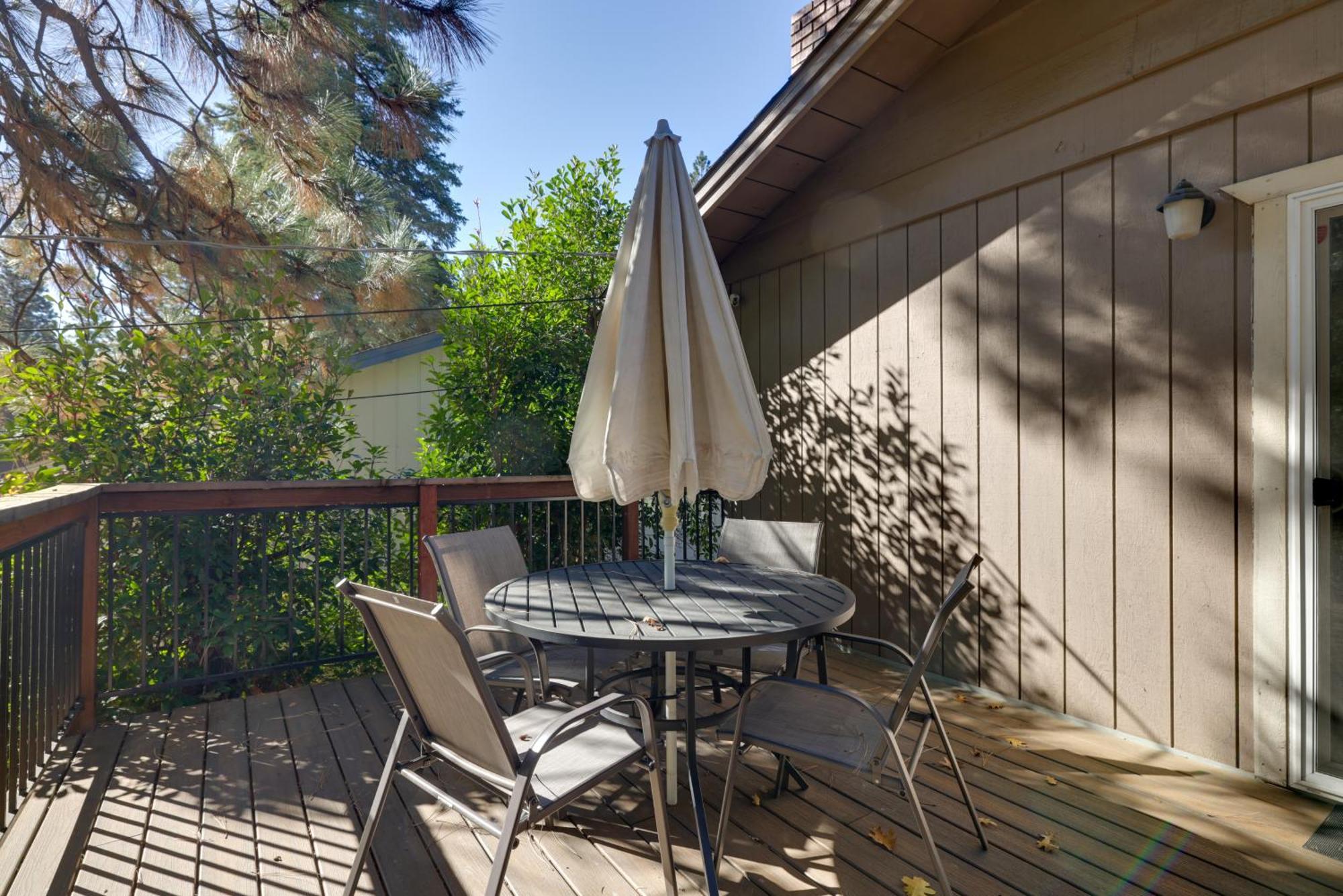 Sherwood Forest Cabin With Deck And Fire Pit! Twain Harte Exterior foto