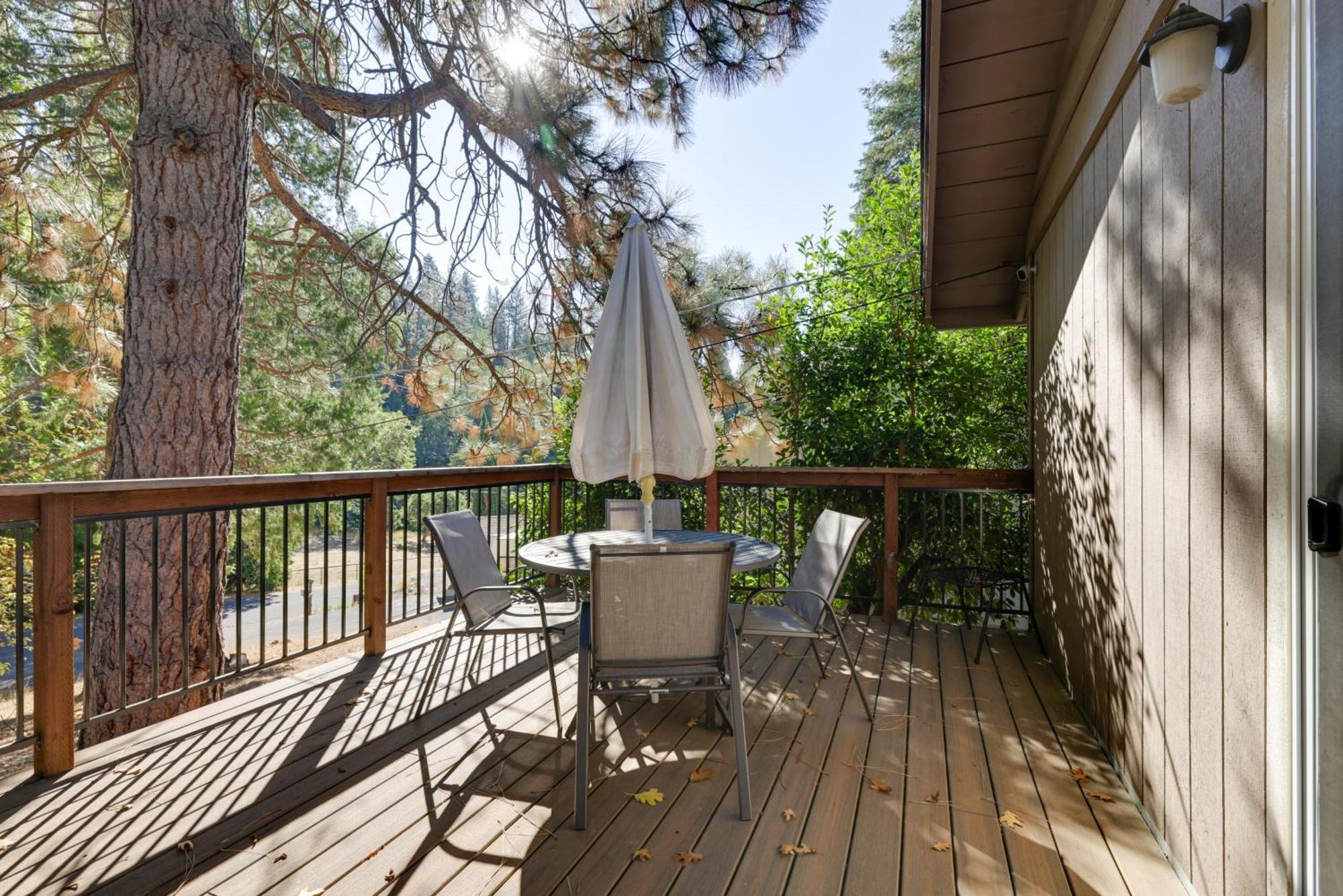 Sherwood Forest Cabin With Deck And Fire Pit! Twain Harte Exterior foto